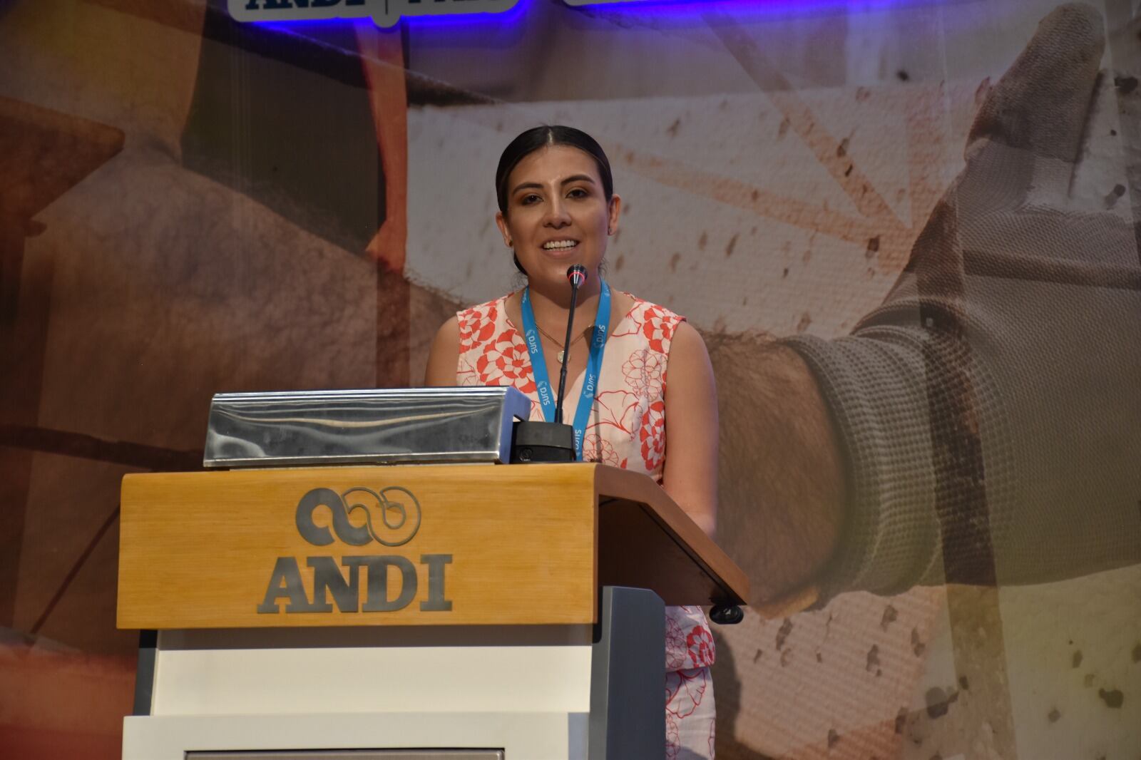 Karen Peralta, Directora de la Cámara de Hidrógeno Andi - Naturgas.