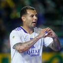 Edwin Cardona celebró nuevamente con Boca Juniors luego de una larga sequía.