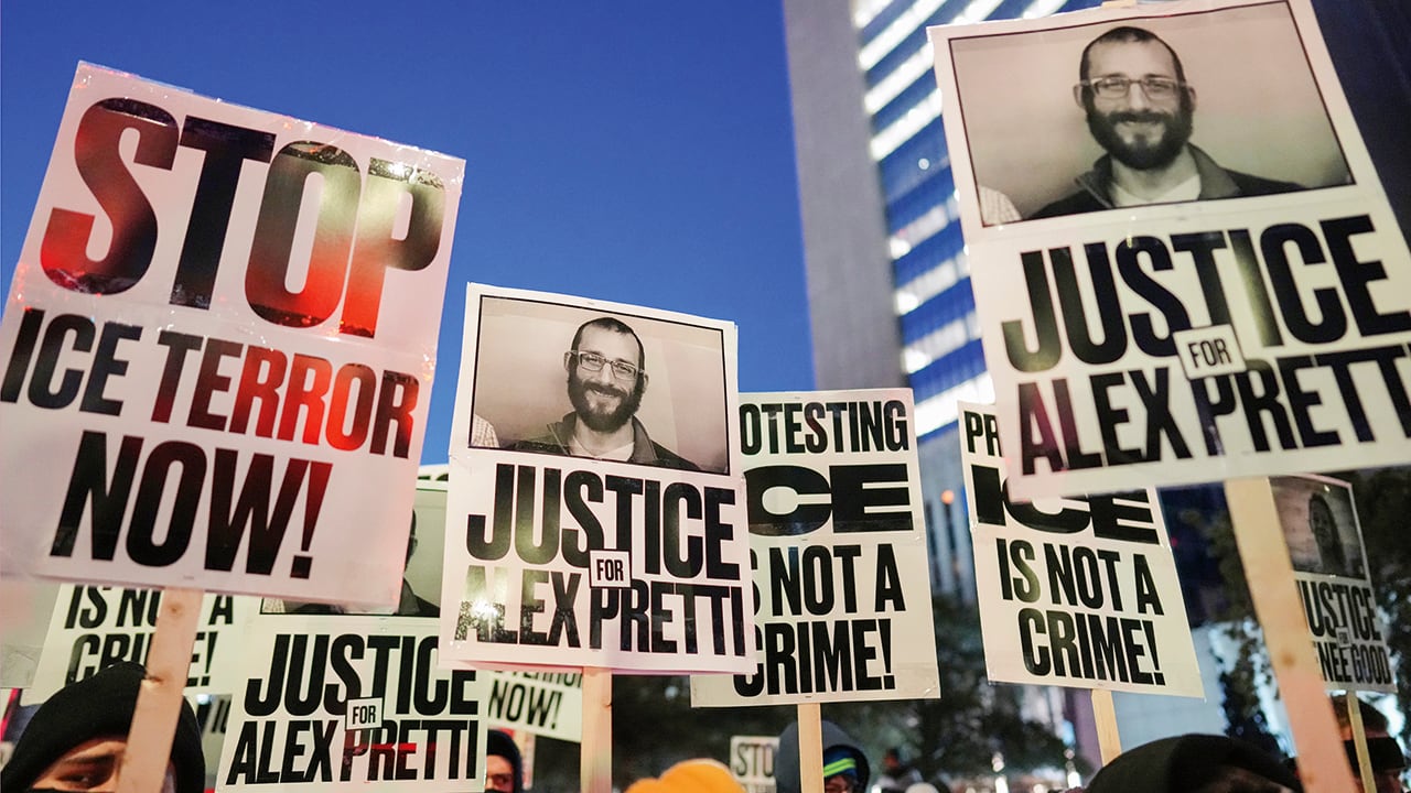 Las protestas exigen una respuesta del Gobierno osbre las muertes, al parecer injustificadas, de los dos ciudadanos.