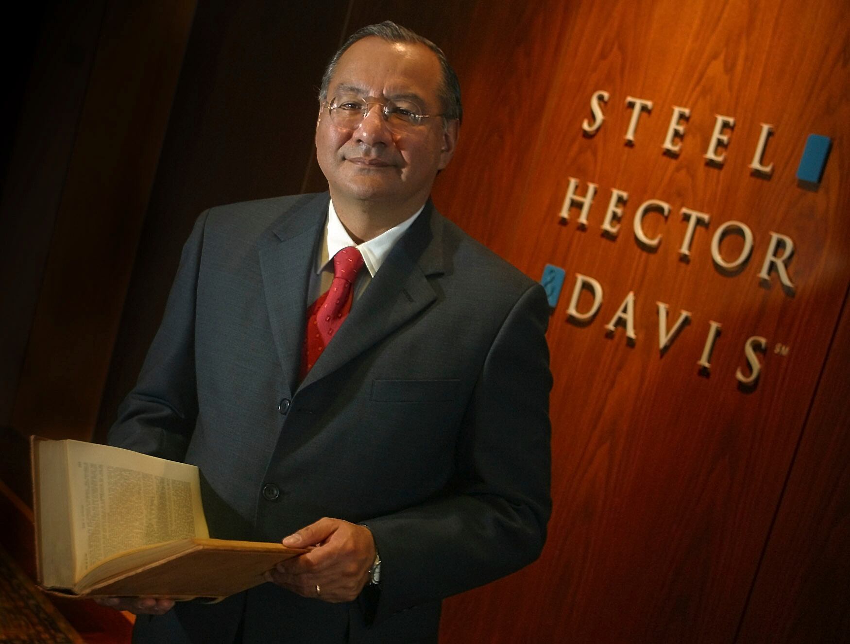 “Hay detalles que realmente sólo pueden venir del acusado”, añadió.