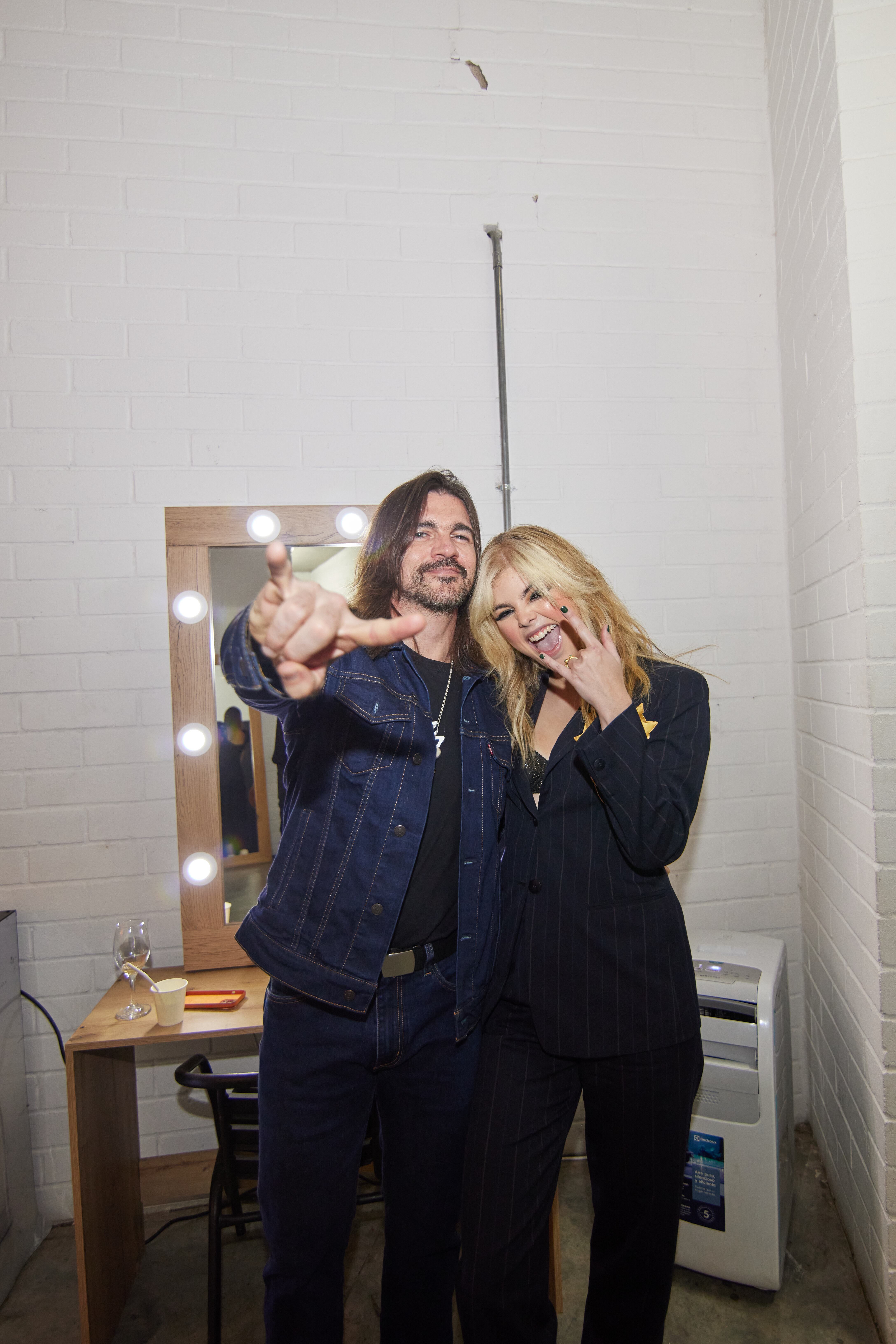 Juanes y Antonia Jones