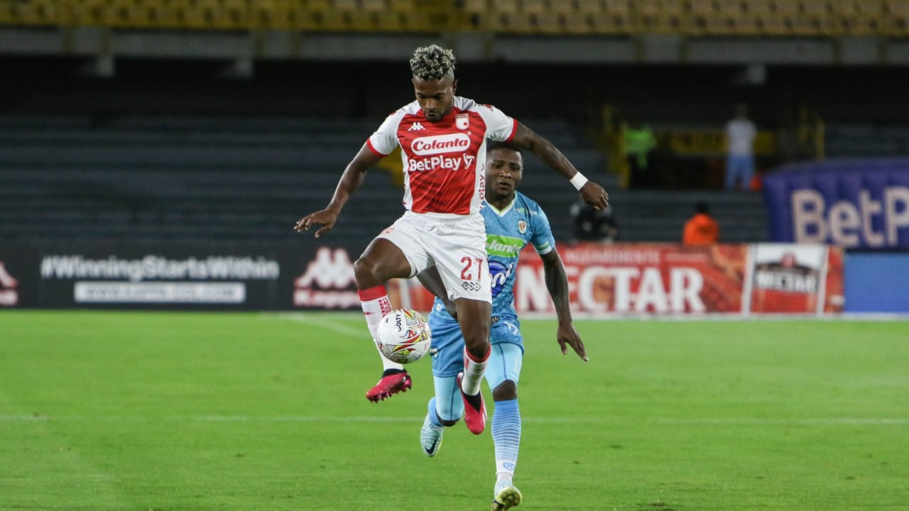 Suspenden partido entre Jaguares e Independiente Santa Fe por tormenta eléctrica