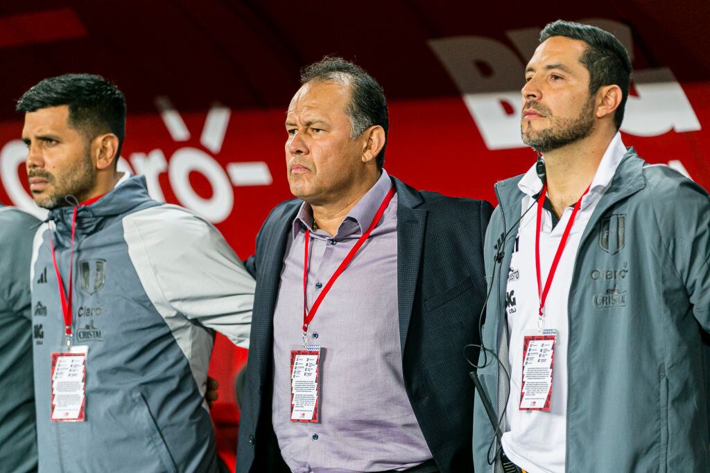 Juan Reynoso, seleccionador de Perú