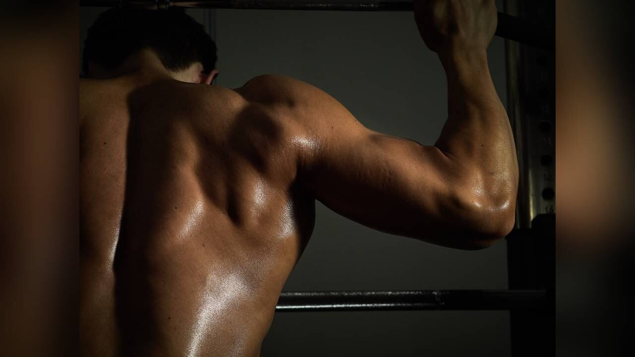 El té verde ayuda en el proceso de quema de grasas es también es una factor para ganar músculos de calidad. Foto: Gettyimages.