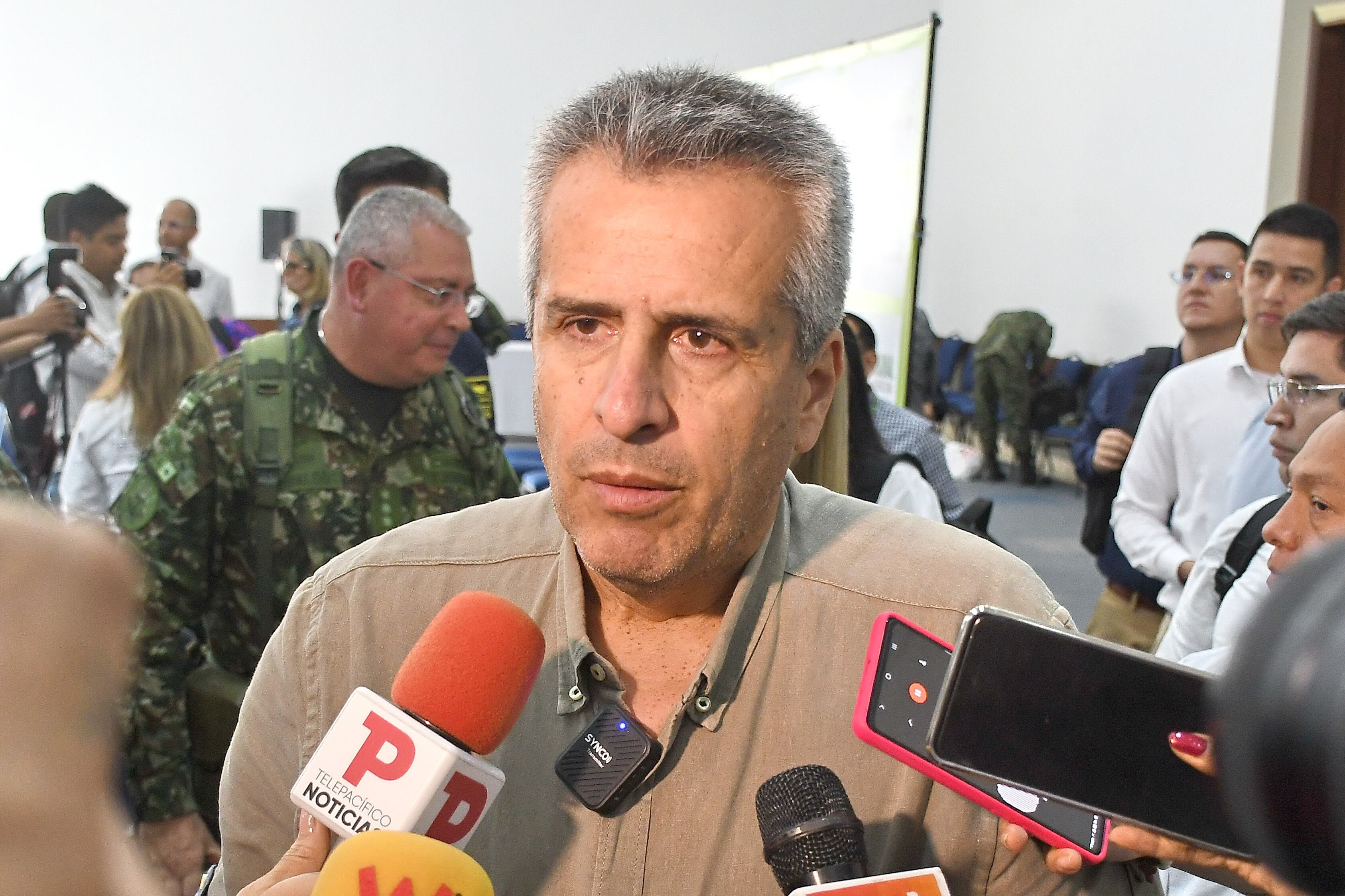 Luis fernando velasco ministro de interior