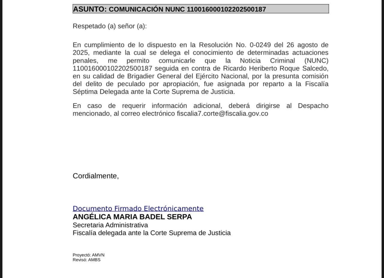Fiscalía abre indagación por presunta corrupción contra general del presidente Gustavo Petro.