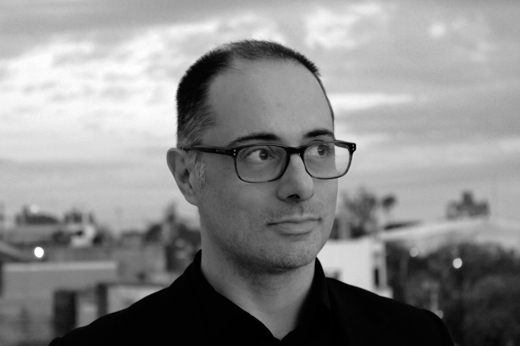 Ramiro Sanchiz, escritor, crítico y traductor uruguayo, presente en FILBo 2024 su novela 'Un pianista de provincias' (Random House, 2022), además de la teoría-ficción 'Ejercicios de dactilografía' (Editorial Vestigio, Bogotá, 2022).