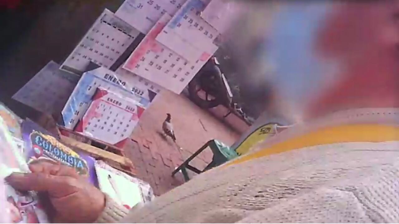 Por dos mil pesos estarían vendiendo videos con pornografía infantil en el centro de Bogotá