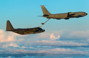 Un avión KC-135.
