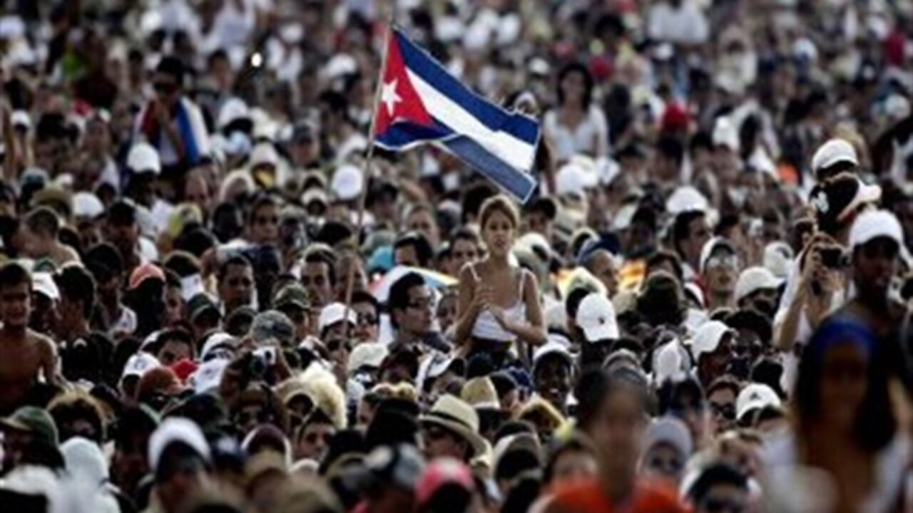 Los cincuenta años de la medida se cumplen en Cuba en un momento marcado por las reformas que impulsa el presidente Raúl Castro para hacer funcionar la economía sin renunciar al socialismo y que han supuesto una pequeña apertura a la iniciativa privada.