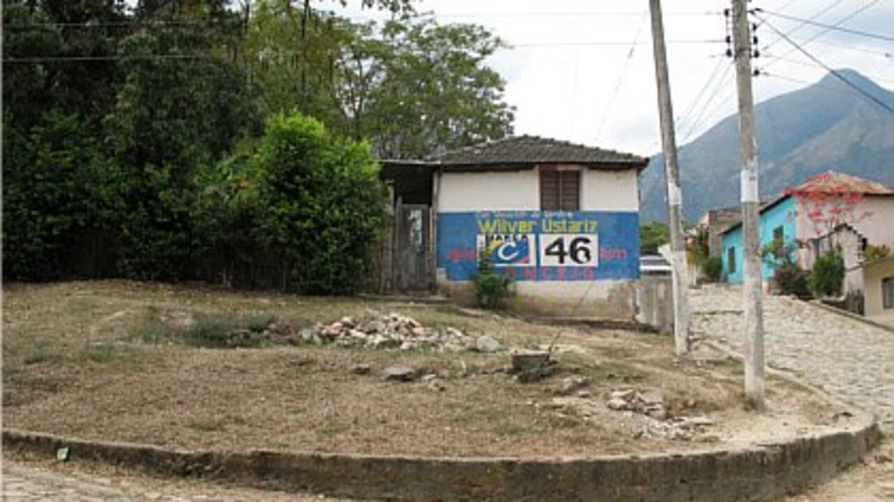 En la casta Patio Fresco, 200 personas esperaban el fin de año de 2008 cuando estalló una granada.