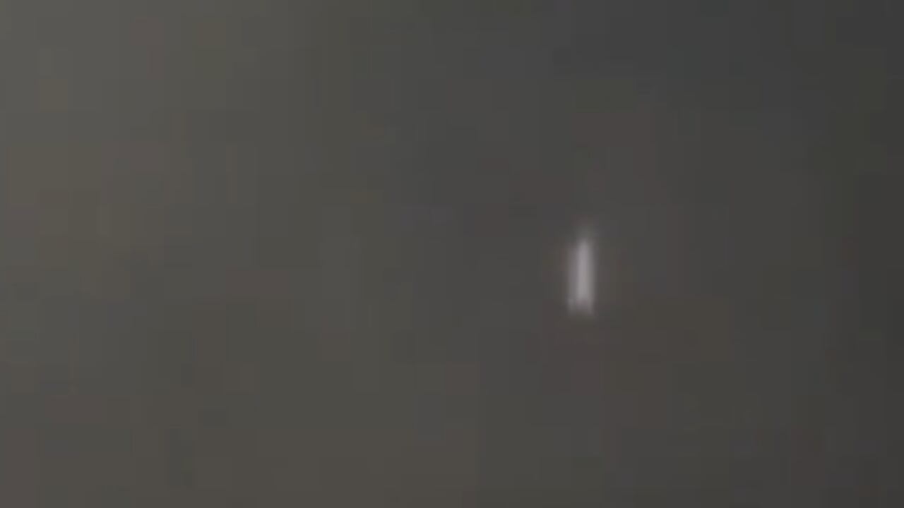 Extraño objeto visto volando por Bogotá.