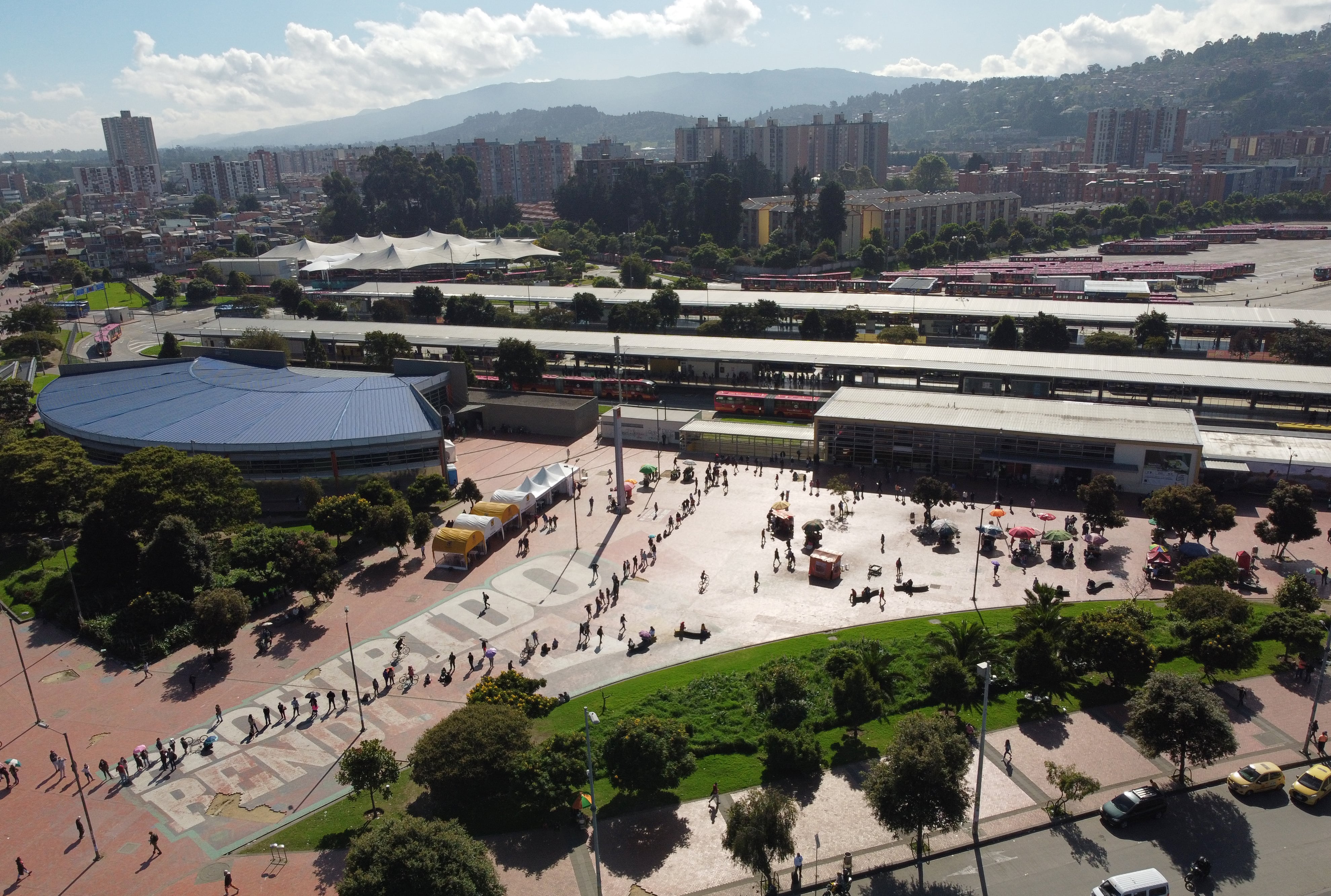 Portal transmilenio Suba Bogota
Supercade Suba
Localidad de Suba
Bogota julio 2 del 2021
Foto Guillermo Torres Reina / Semana