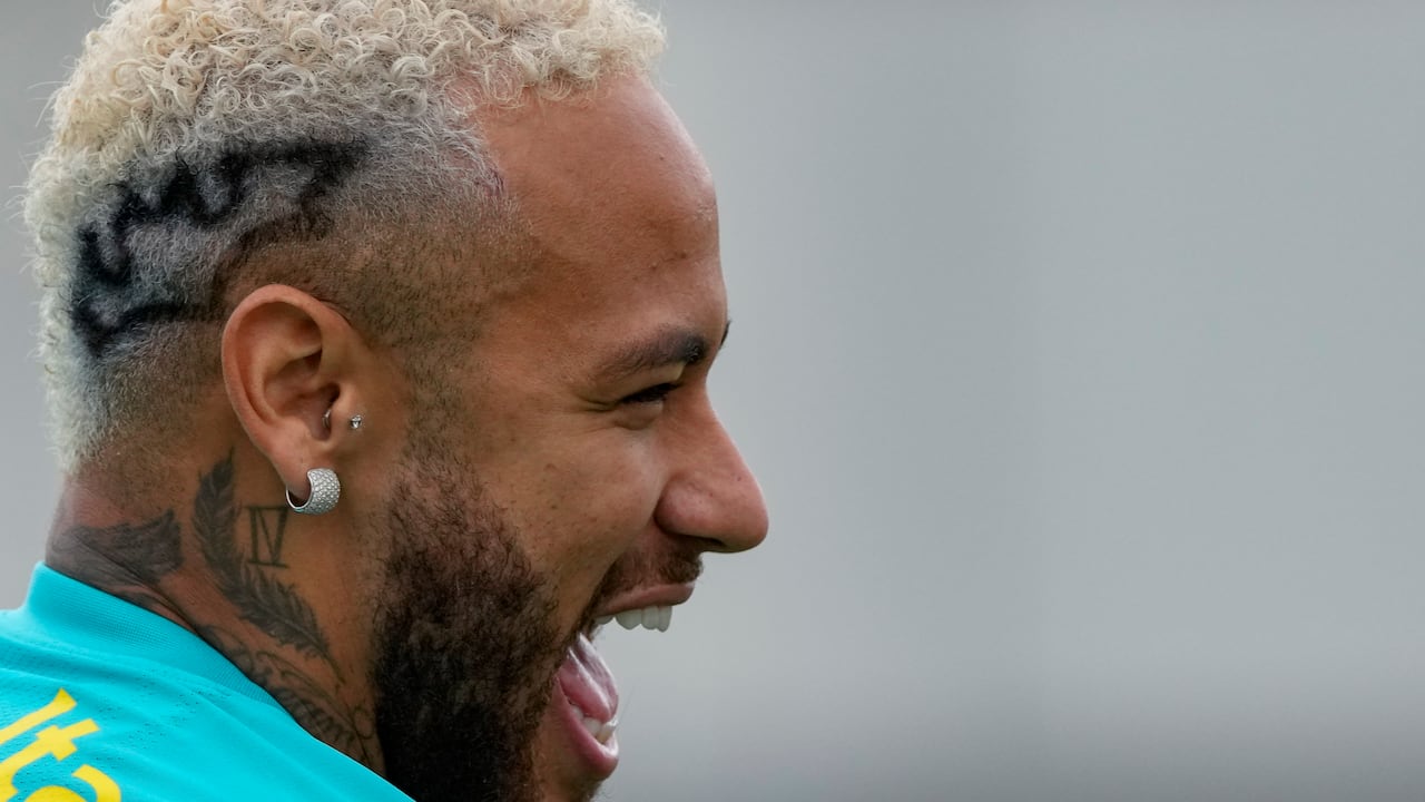 Brazil's Neymar attends a training session of the national soccer team in Sao Paulo, Brazil, Wednesday, Nov. 10, 2021. Brazil will face Colombia in a qualifying soccer match for the FIFA World Cup Qatar 2022 in Sao Paulo on Thursday. (AP Photo/Andre Penner)