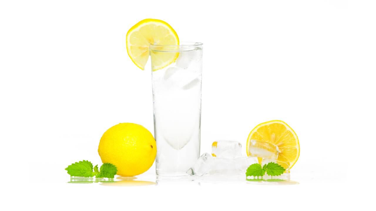 El toronjil sirve para tratar síntomas como dolor de estómago y el insomnio. Foto: Getty Images.