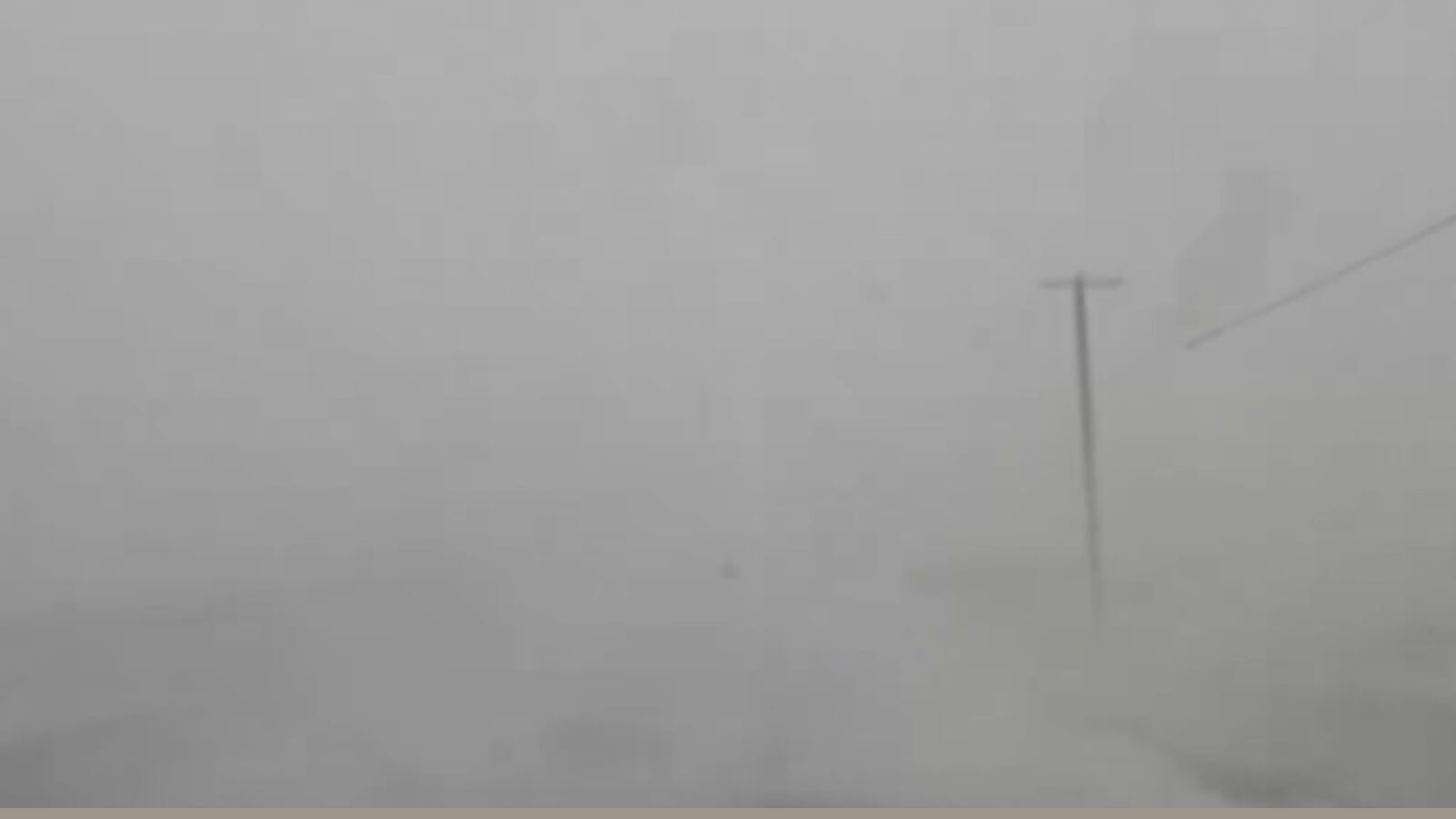 La intensa tormenta Blizzard, mientras las autoridades recomiendan viajar solo en casos de emergencia.