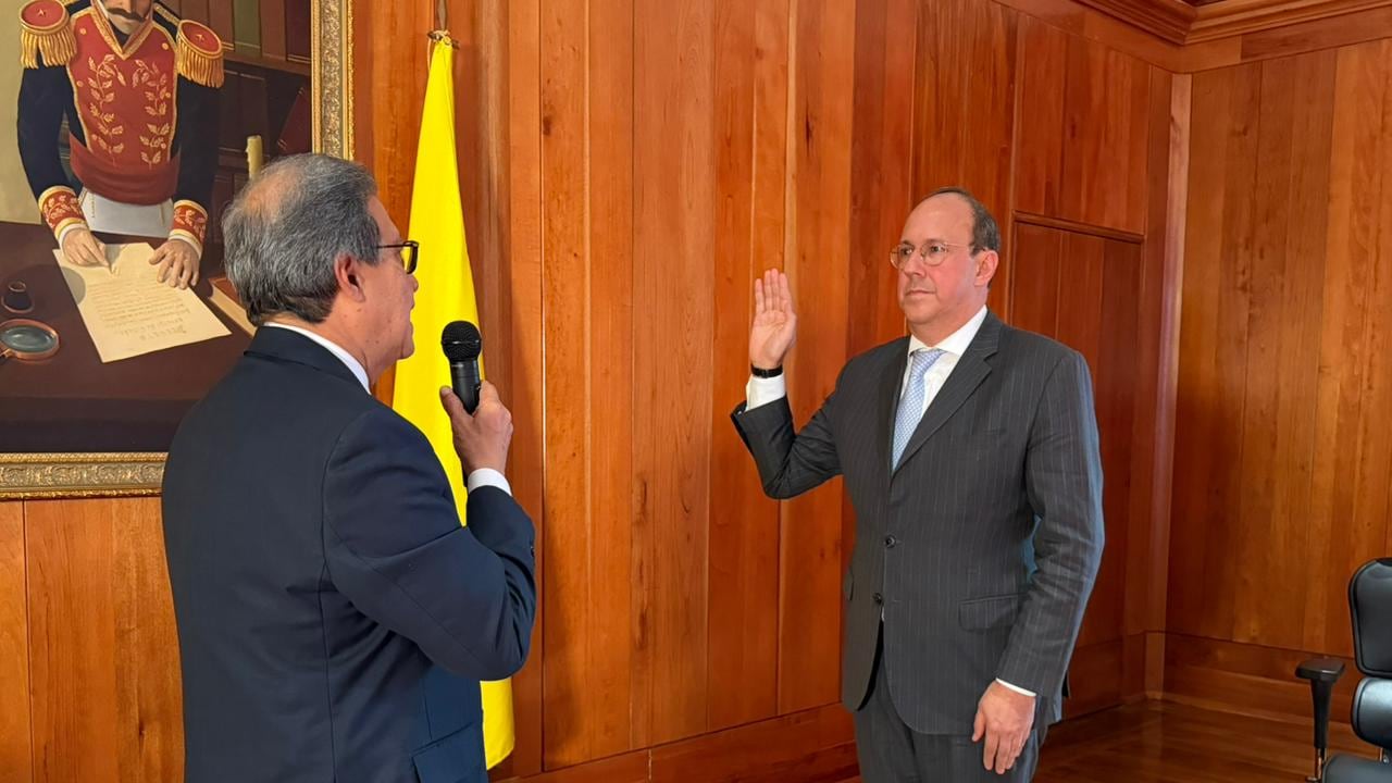 El magistrado Alberto Montaña en el acto de posesión como presidente del Consejo de Estado.
