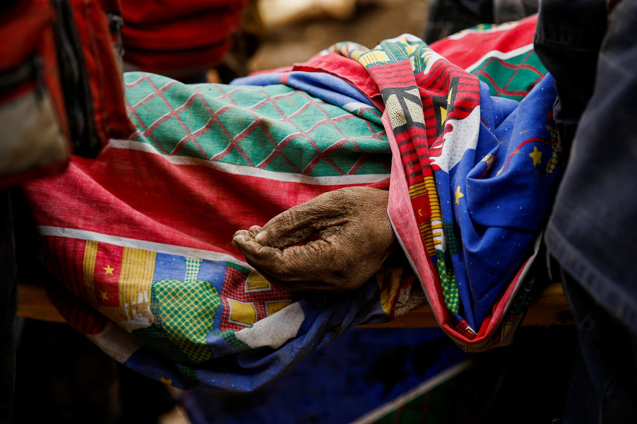 En imágenes : Rescatistas venezolanos buscan desaparecidos tras inundaciones mortales