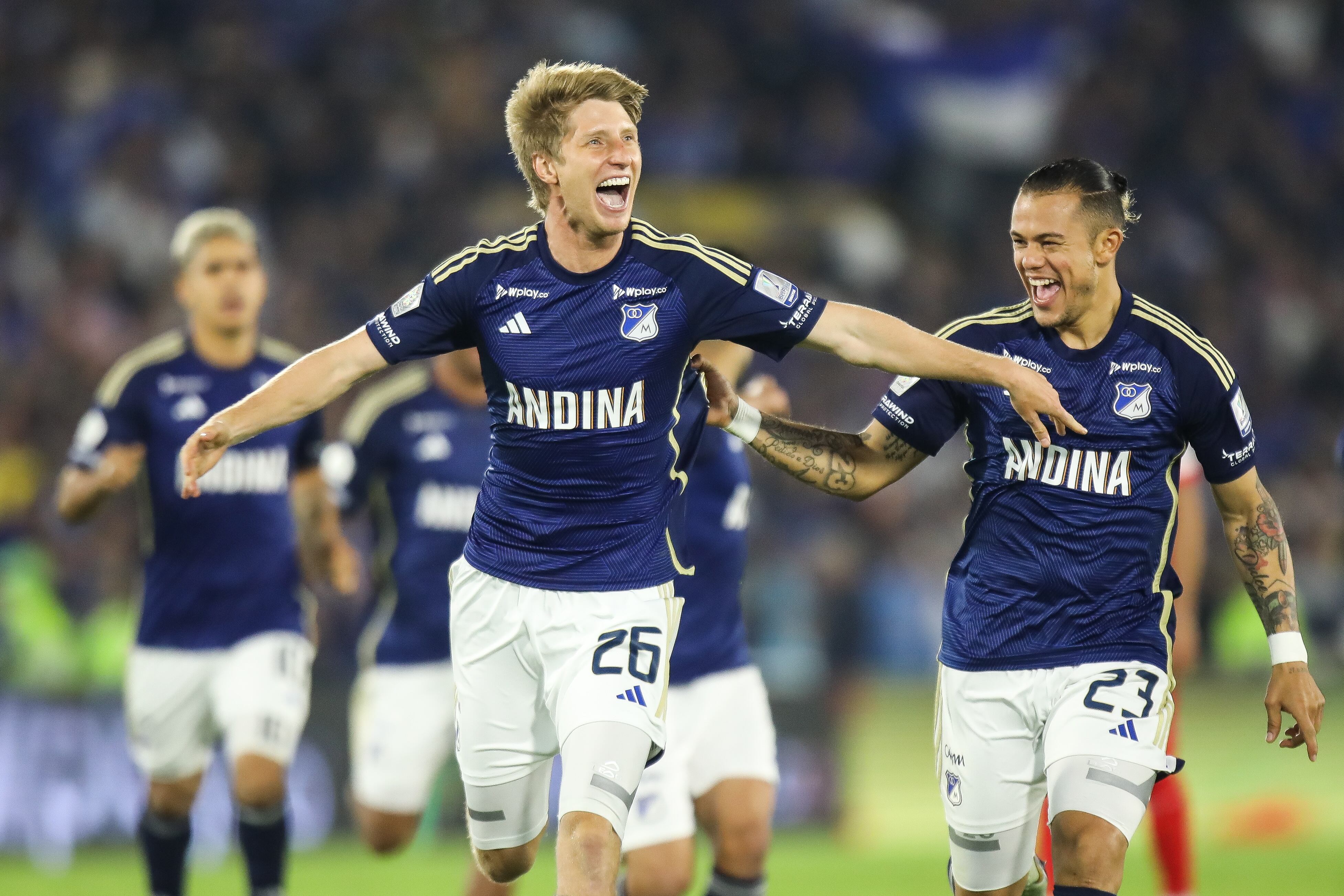 Millonarios enfrenta a Independiente Santa Fe, por encuentro válido de la Liga BetPlay II 2024 de la fecha 5 de cuadrangulares del grupo A, en el estadio Nemesio Camacho El Campin.