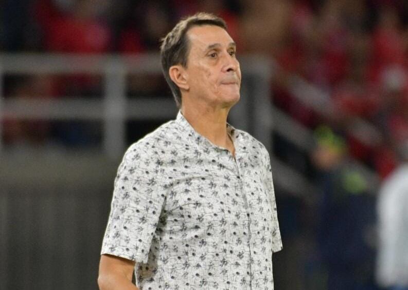 Imagen del juego entre América y Deportivo Cali, en una edición más del clásico vallecaucano por la fecha 17 de la Liga colombiana. Foto: Raúl Palacios / El País