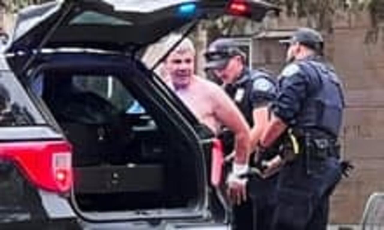 Imagen policial de Mohamed Sabry Soliman tras su arresto.