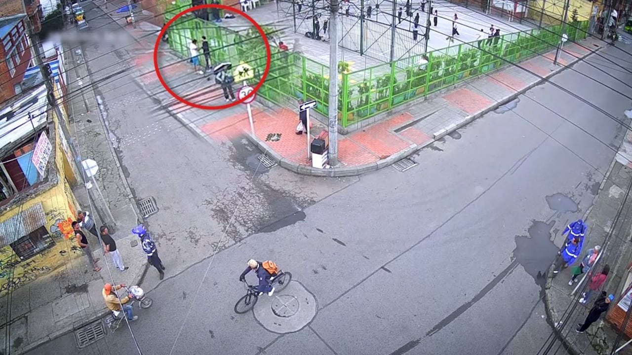 Tensión en Engativá: Hombre irrumpe en colegio para agredir a su hijo y termina capturado