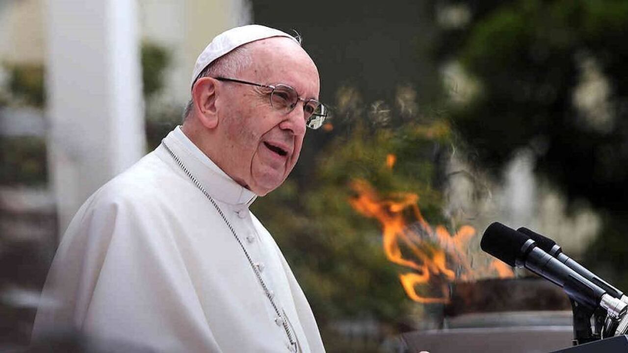 El Papa Francisco recibió la tercera dosis de la vacuna de covid-19