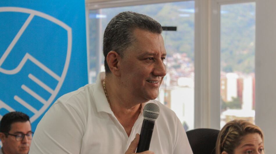 Gobernador de Tolima, Ricardo Orozco.