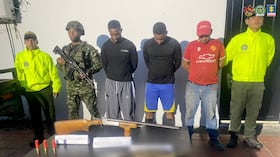 Los hermanos Yeferson y Hugo Fernely Sánchez Perea, junto al mototaxista Isauro Claros Oviedo, condenados por cacería ilegal y dar muerte a una guacharaca en Neiva.