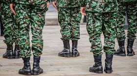 Un nuevo escándalo afronta el Ejército por cuenta de varios militares que habrían cambiado los fusiles por botellas de licor, discotecas y bochornosos escándalos en el Huila.