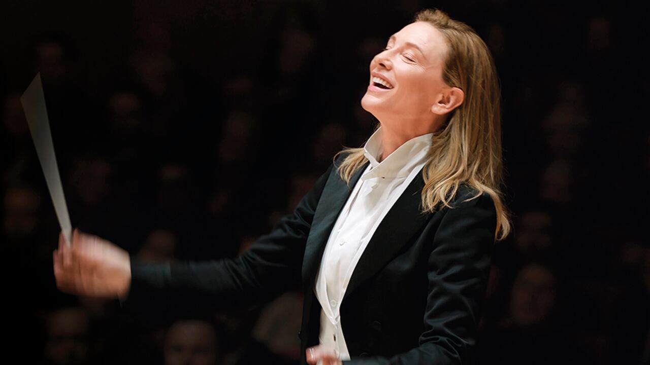 La actriz australiana Cate Blanchett protagoniza 'Tár', y es la gran favorita a llevarse el Globo de Oro a mejor actriz en drama. Con este evento, la noche del martes 10 de enero, empieza la temporada de premios.