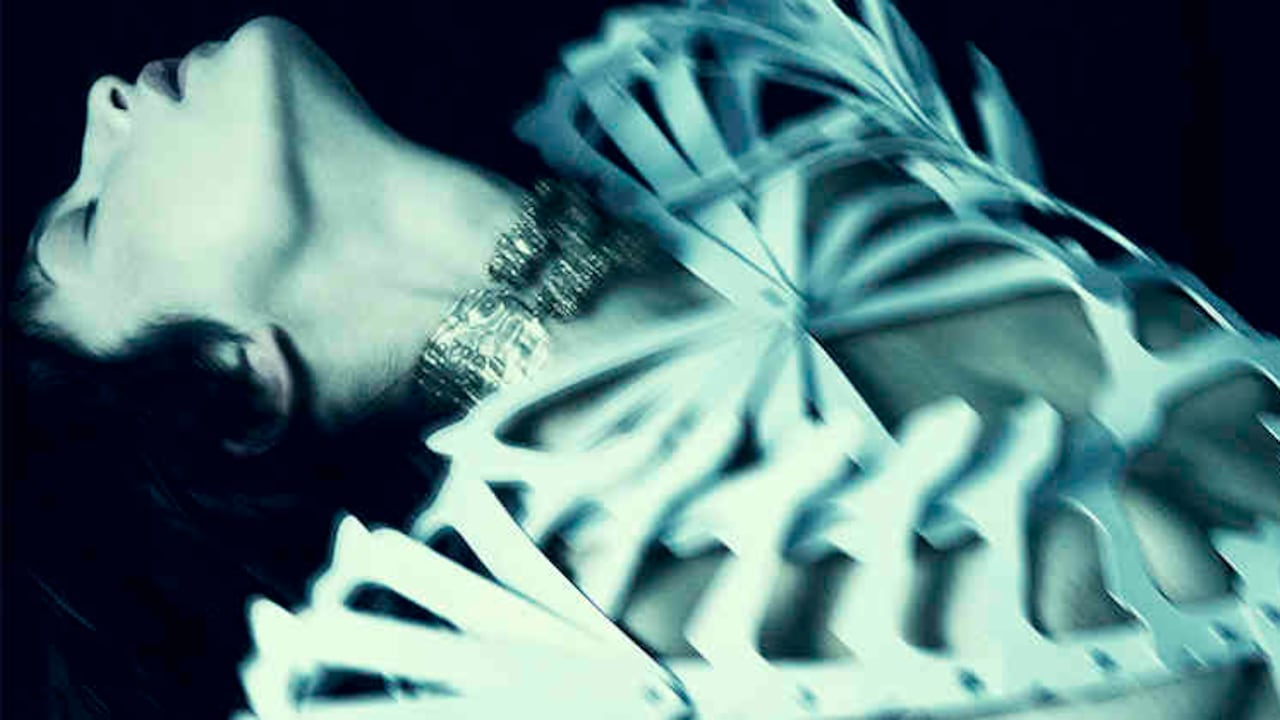 "Criaturas que se mueven mientras las imágenes se congelan en las placas de medio formato", dice Ángela Carmona sobre la fotografía de Iván Benavides, protagonista de FFM X.