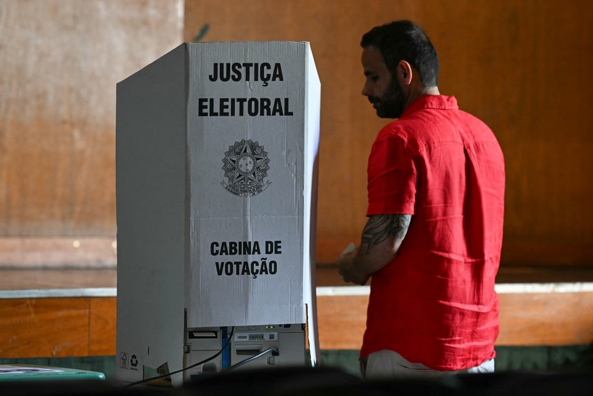 Las autoridades informaron que no se han registrado incidentes graves durante la jornada.