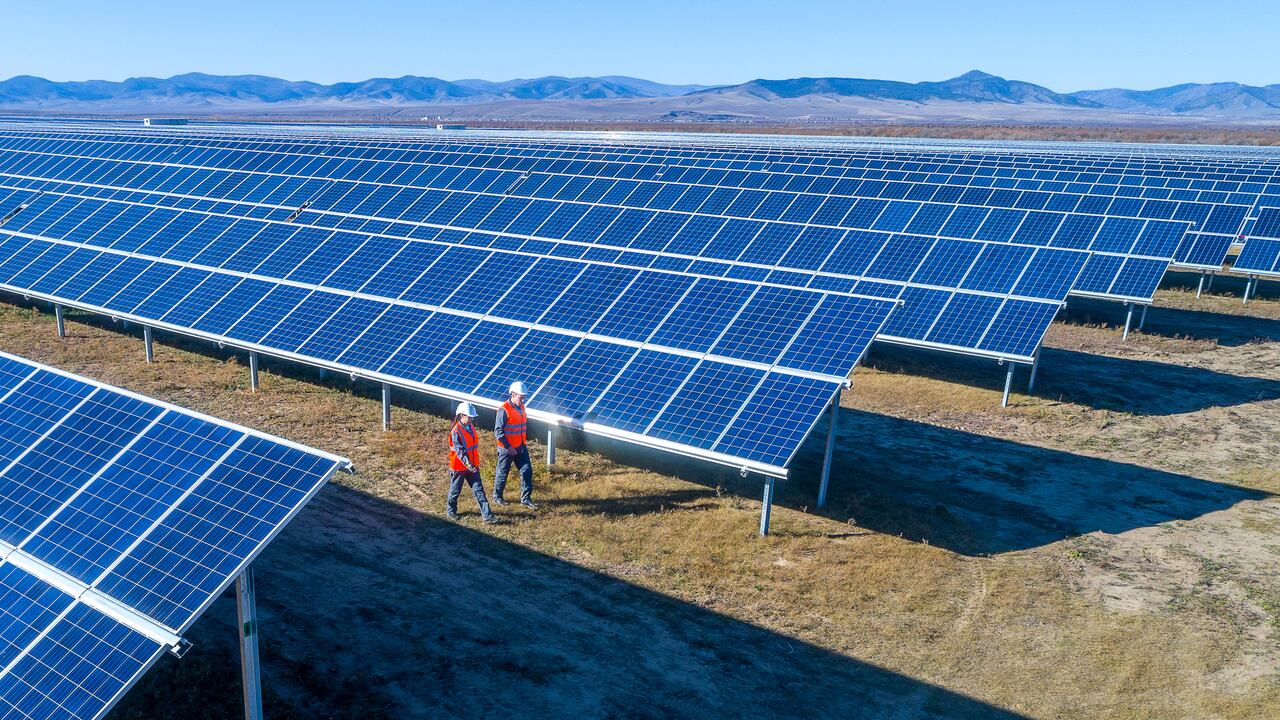Energía solar las 24 horas, el reto que asumieron desde la academia