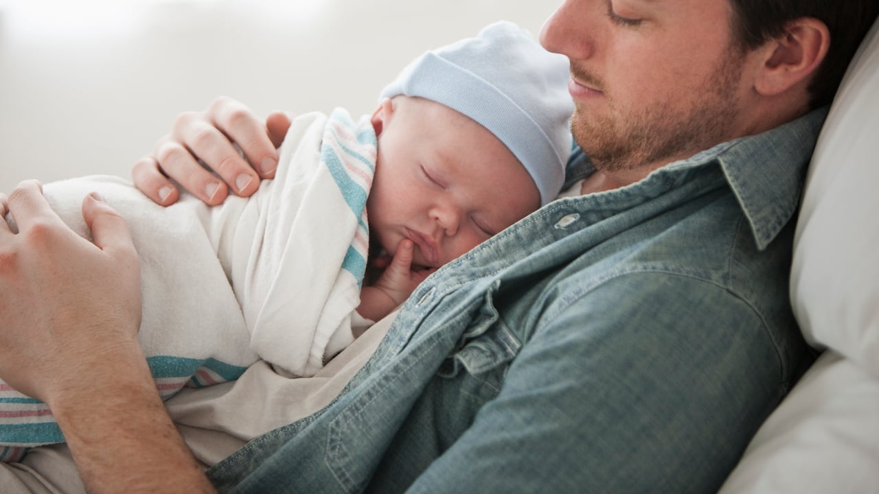 bebé, recién nacido, parto, familia, mamá, papá, madre, padre