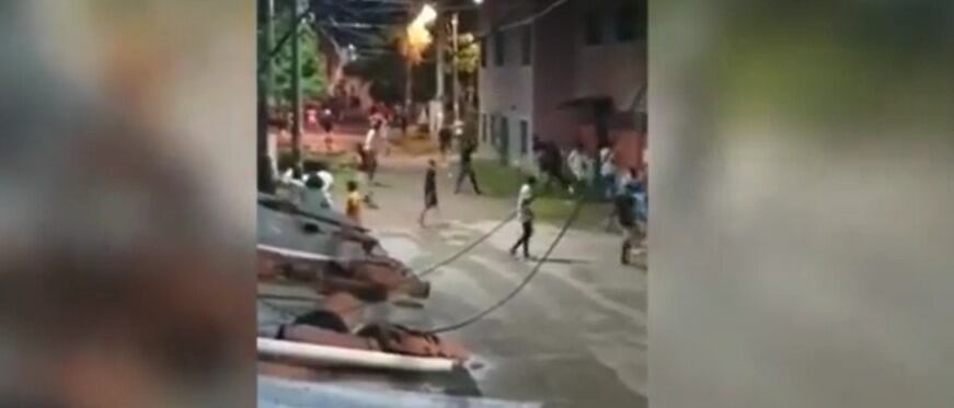 Enfrentamiento de jóvenes en Manuela Beltrán