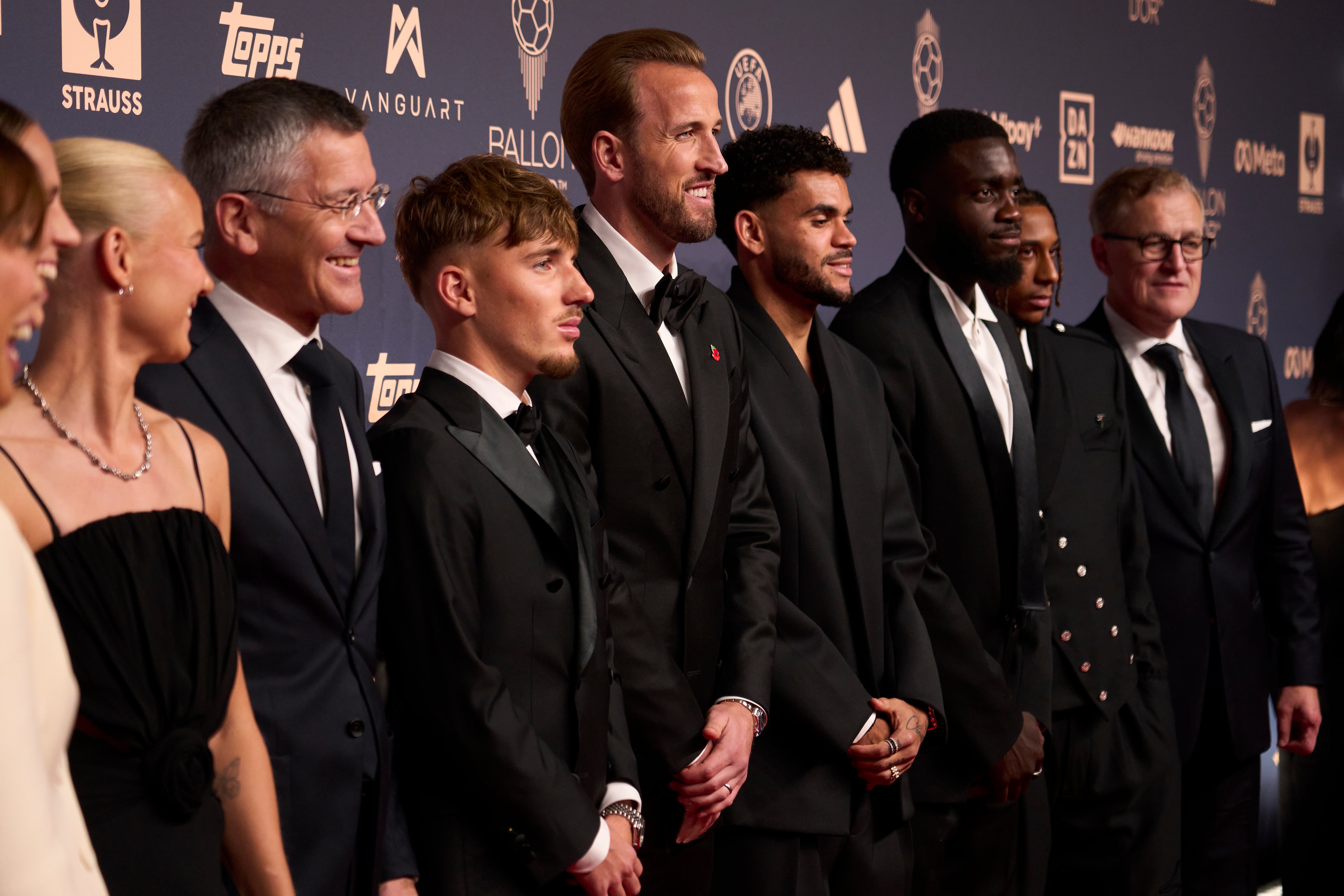 Harry Kane con Luis Díaz