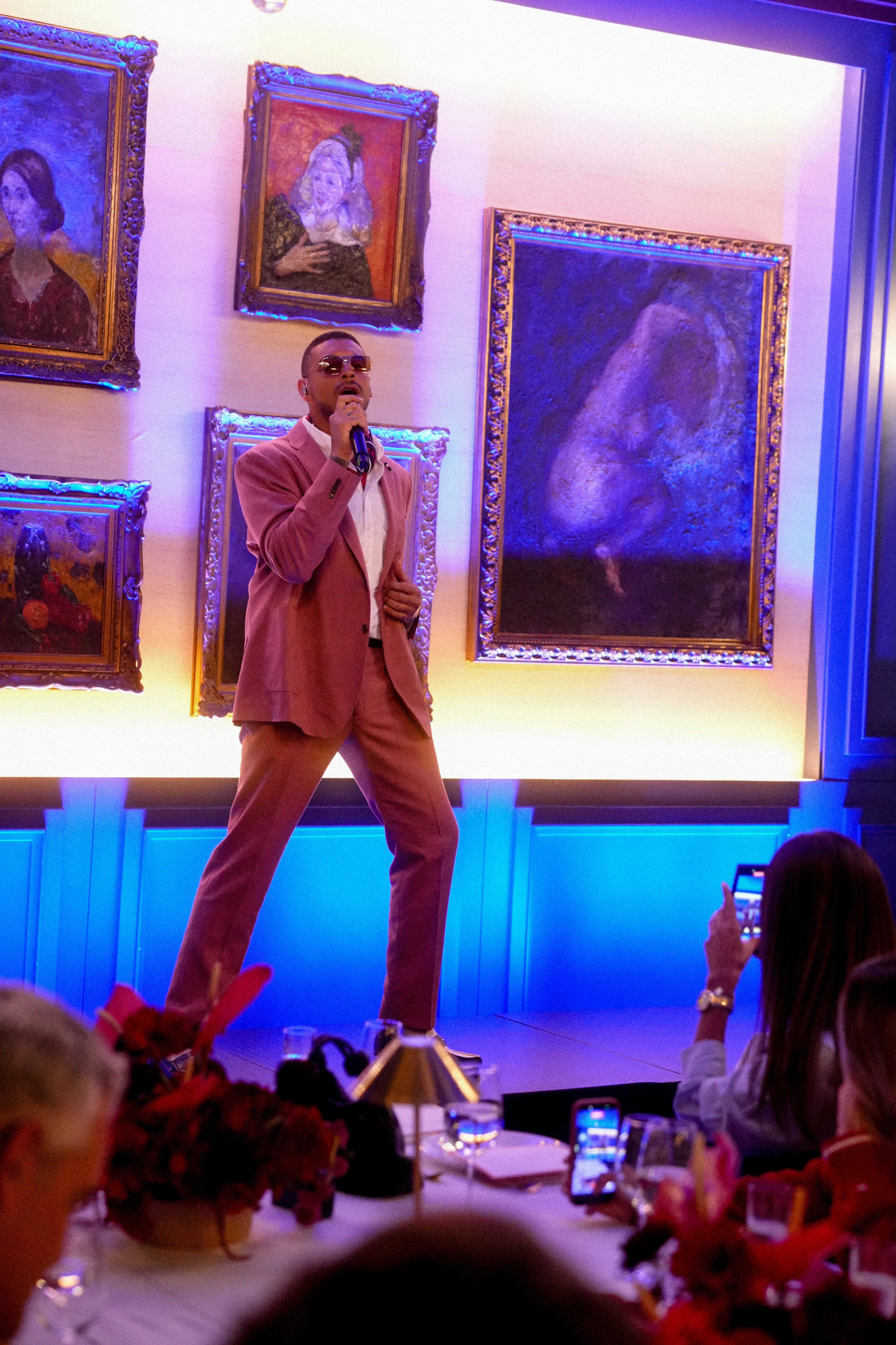 Carlos Torres, Laura Tobón, Manuel Medrano y más personalidades celebraron el inicio de la primavera con una ‘garden party’ en Bogotá