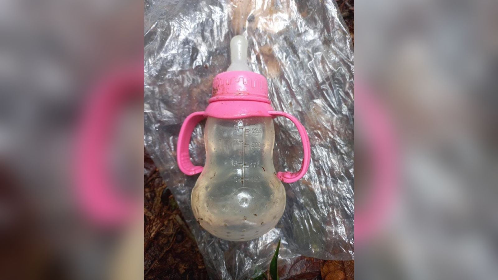 El tetero fue hallado vacío y un poco sucio.