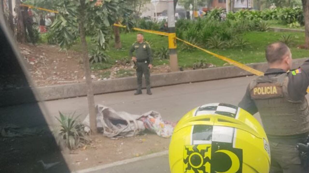 Cadáver dentro de un costal en Medellín.