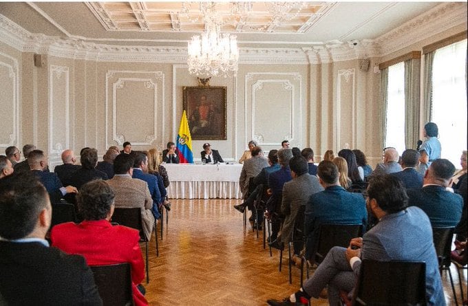 Reunión nuevo modelo de salud para docentes