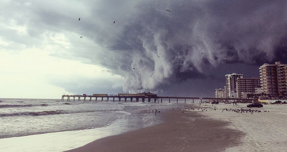 Las horas durante el paso del huracán fueron las más difíciles, ya que las personas sabían que en cualquier momento podría ocurrir algo inesperado.