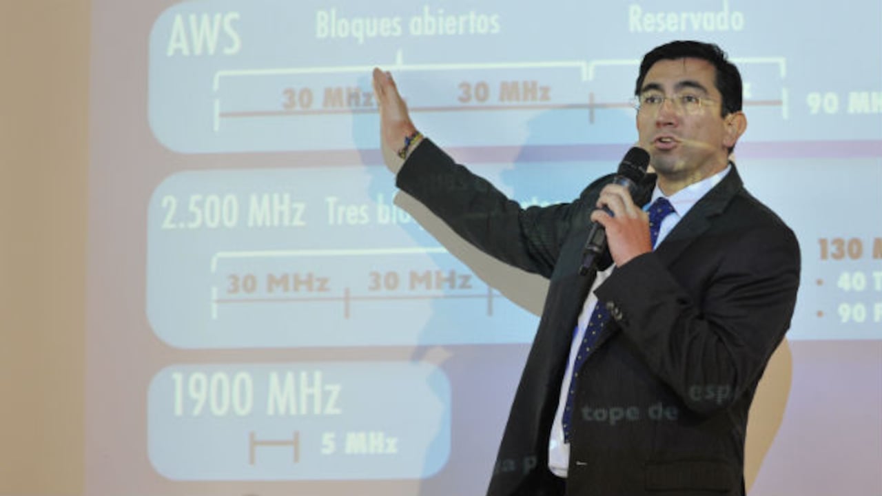 El ministro TIC, Diego Molano presentó el Plan Vive Digital 2014 - 2018