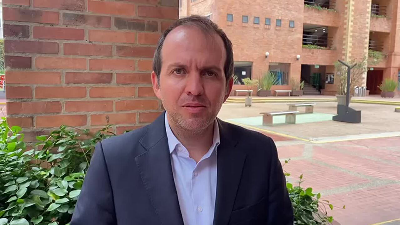 Aún no se conoce la razón de su posible salida.