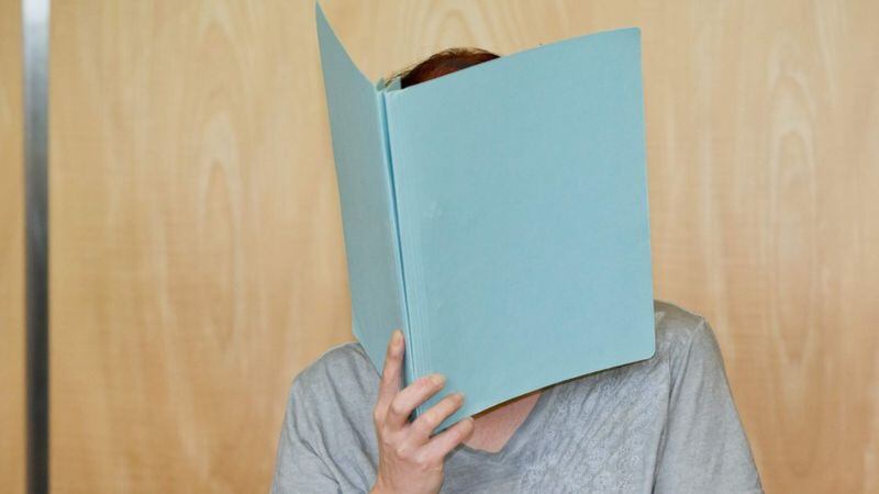 Madre en Alemania es condenada a cadena perpetua por matar a sus 5 hijos