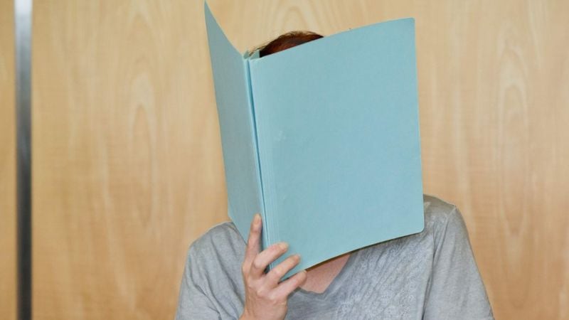 Madre en Alemania es condenada a cadena perpetua por matar a sus 5 hijos