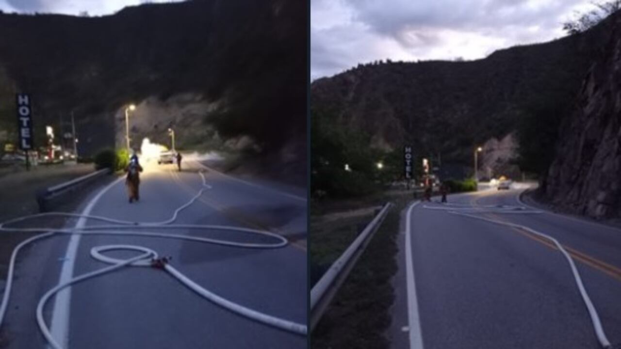 Durante al menos dos horas estuvo cerrada la vía Piedecuesta-Bogotá. Foto: Gestión del Riesgo de Desastres de Santander