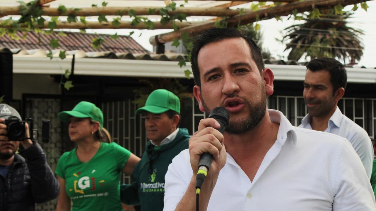 El candidato celebró la decisión del CNE.