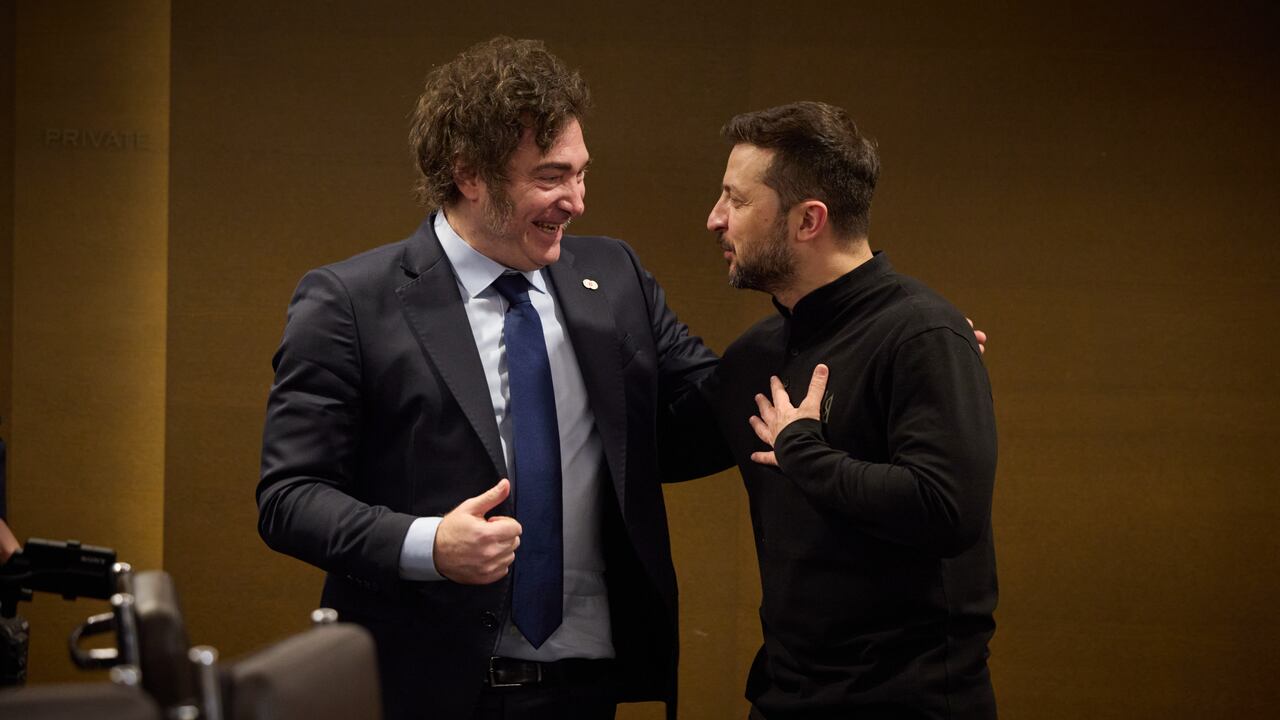 Reunión entre los presidentes de Ucrania, Volodimir Zelenski, y de Argentina, Javier Milei.