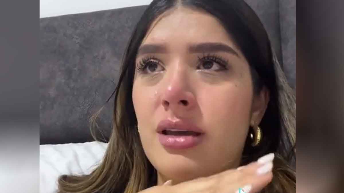 Retrato de Camila Correa, joven colombiana que relata entre lágrimas en un video su experiencia tras múltiples rechazos de visa para viajar a Estados Unidos.